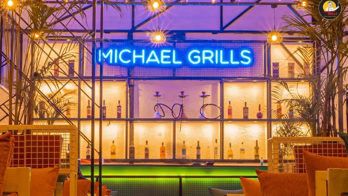 Michael Grills at Pepsicola